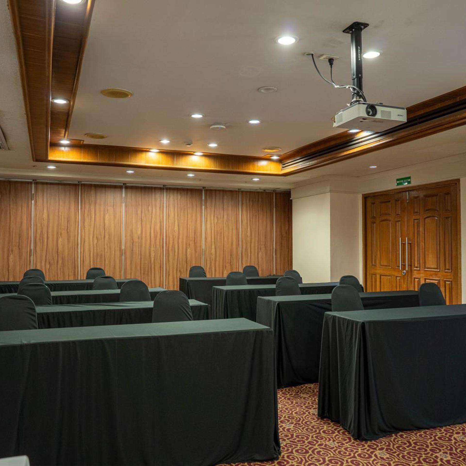 Journeyhub Bangkok Sukhumvit 26 63/78