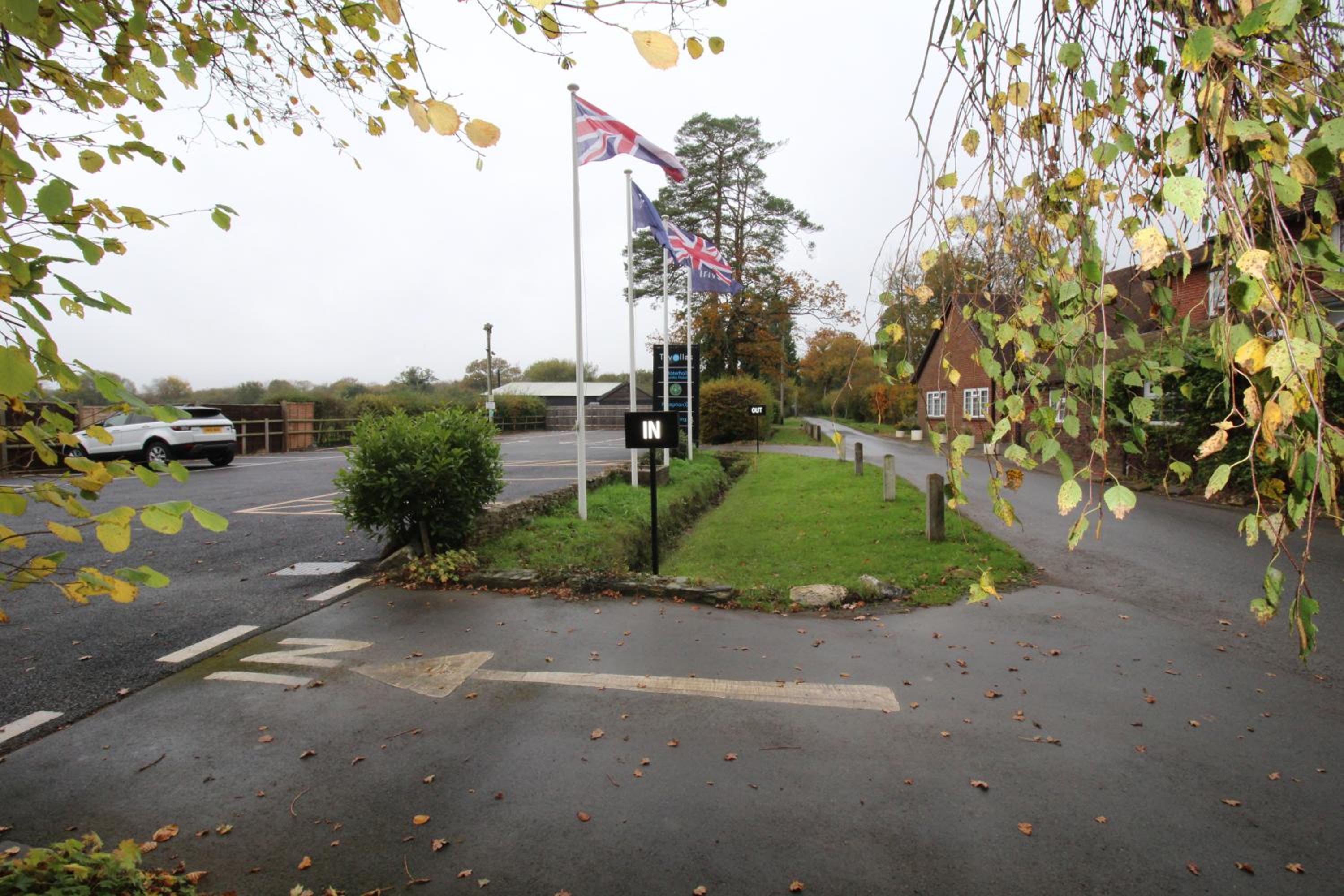 Trivelles Waterhall Country Hotel 20/22
