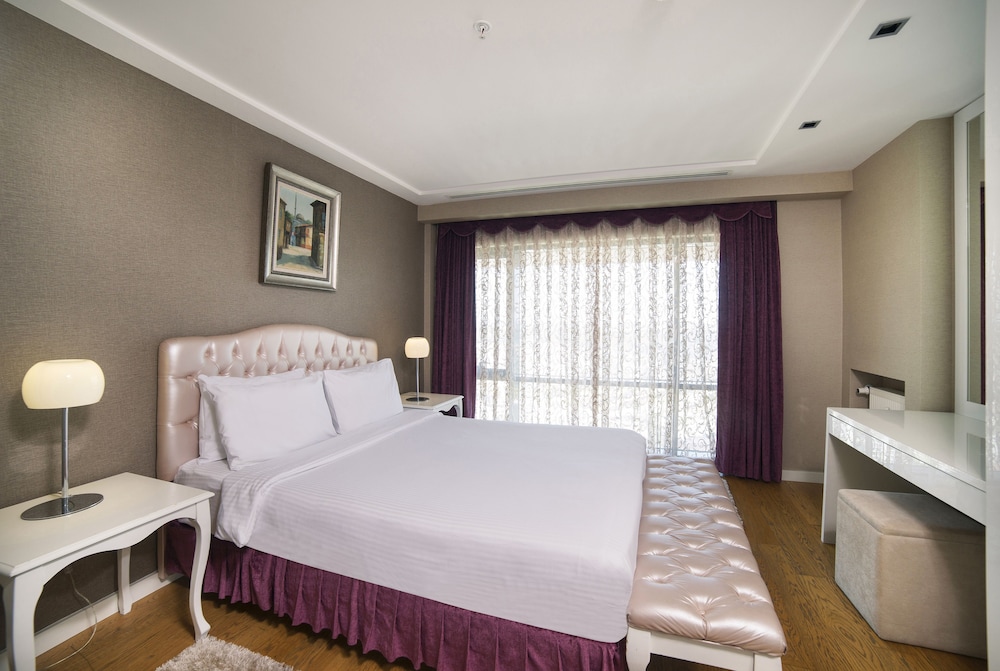 Radisson Residences Avrupa Tem Istanbul 16/66