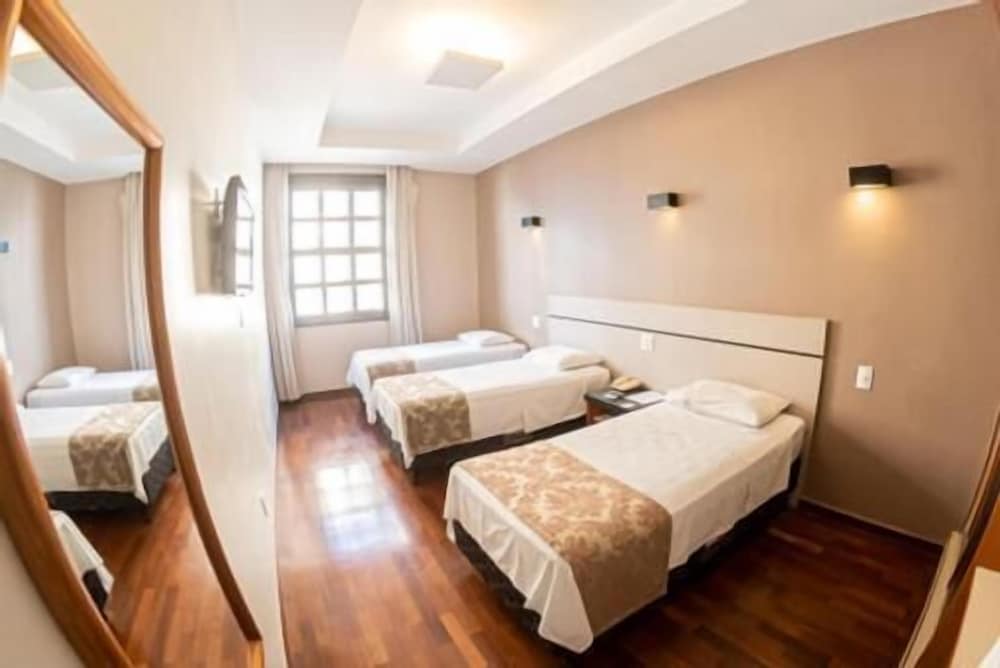 SERRANO RESIDENCIAL HOTEL 26/54
