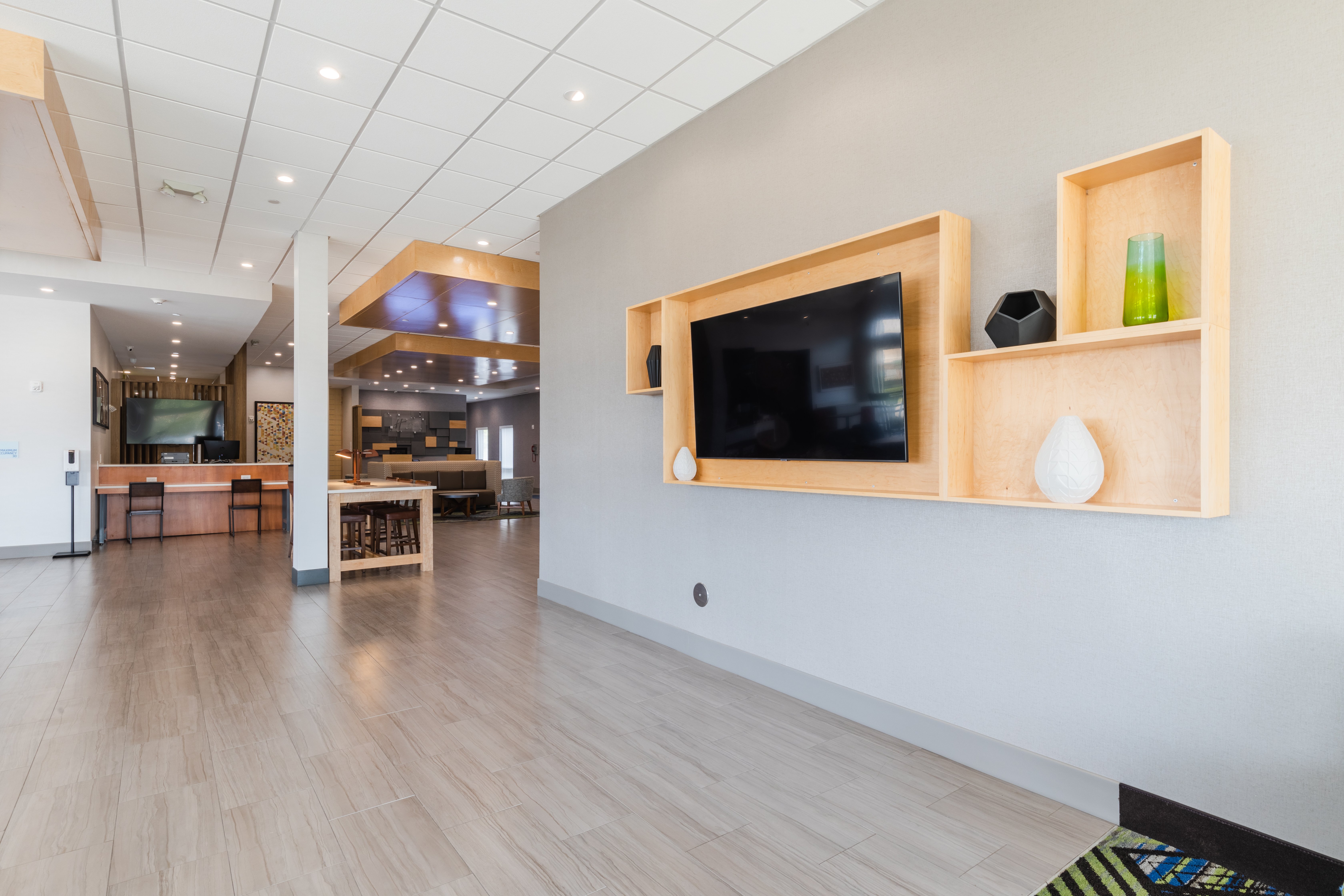 Holiday Inn Express & Suites Columbia Downtown – The Vista 18/60