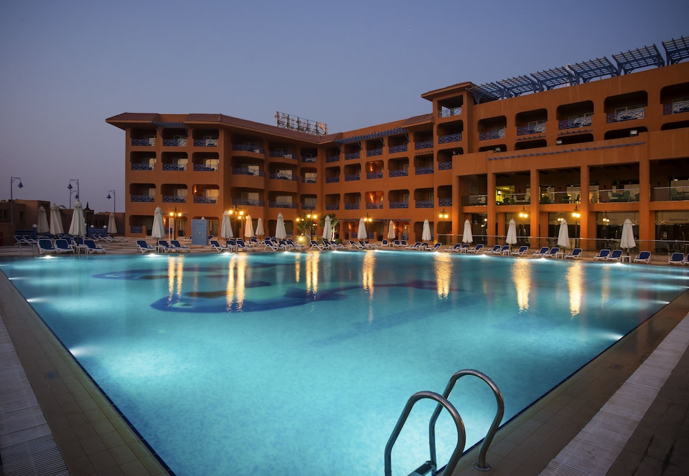 Cancun Sokhna Resort and Villas 4/72
