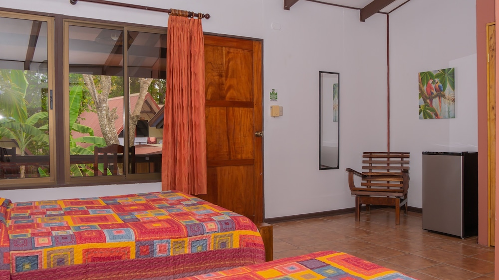 Hotel Los Ranchos 11/50