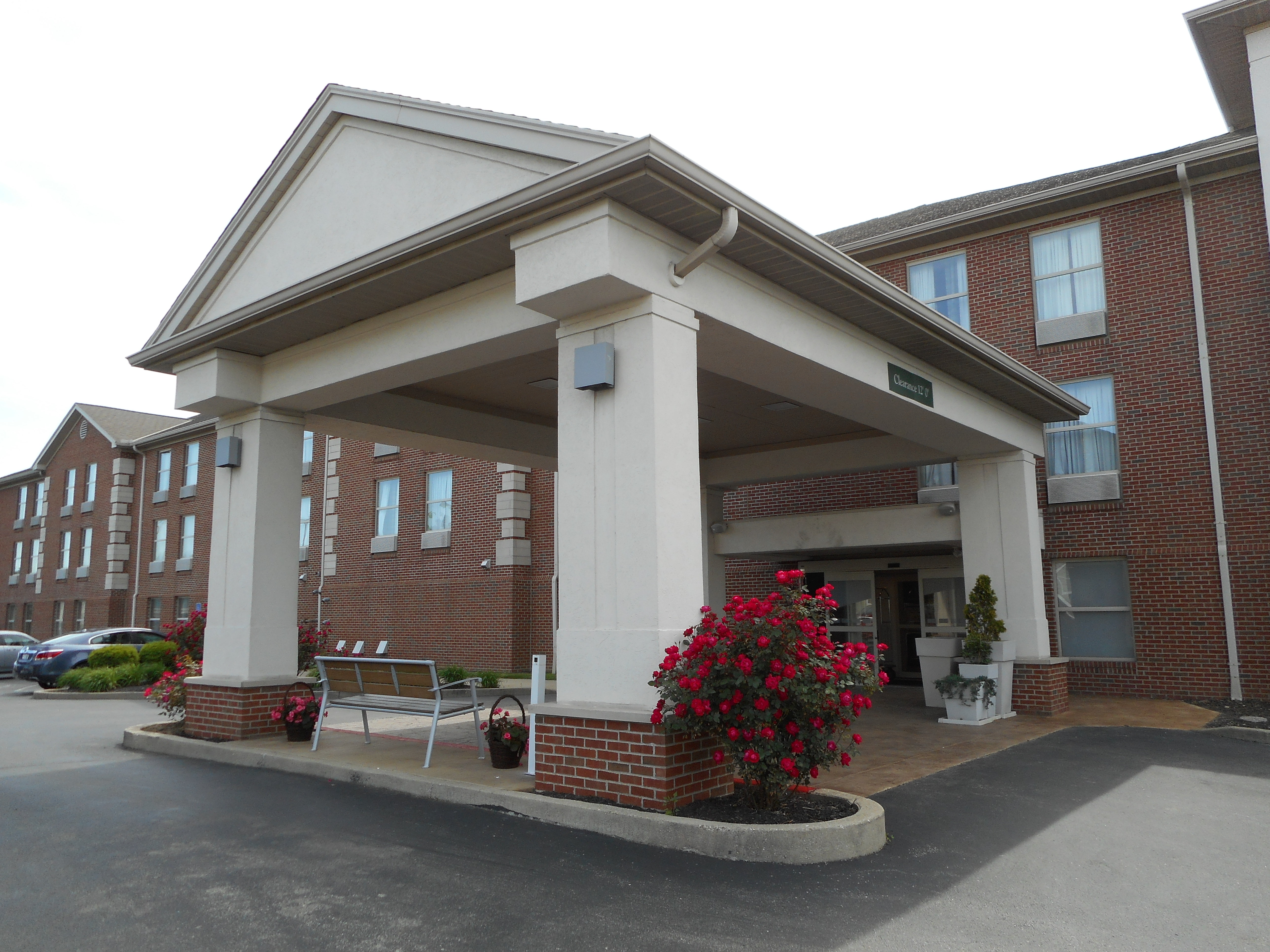 Holiday Inn Express Fairfield 40/41