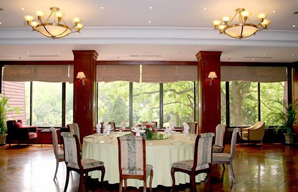 Cypress Hotel 29/45