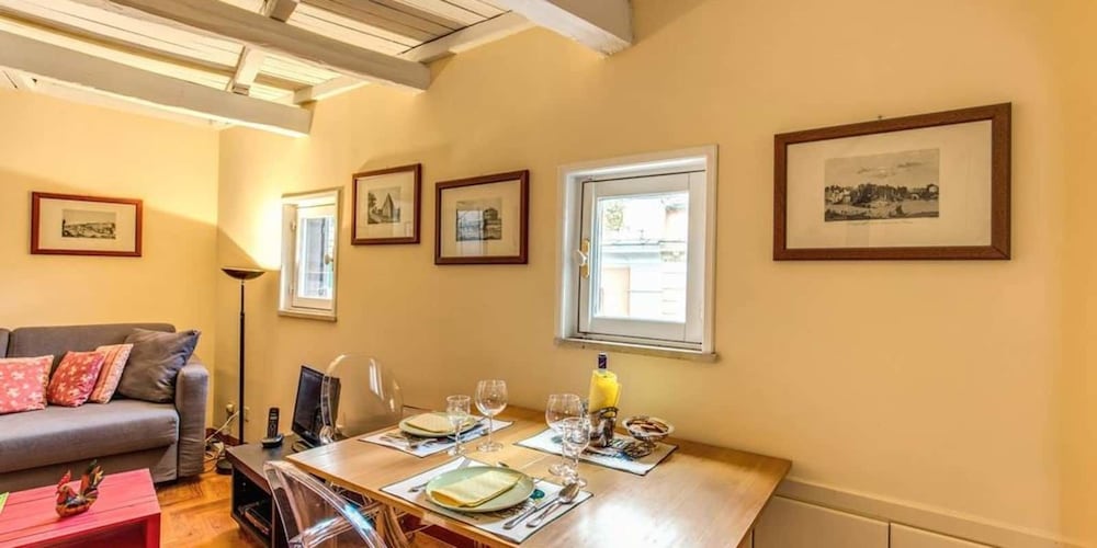 Trastevere Attic with private terrace 12/19