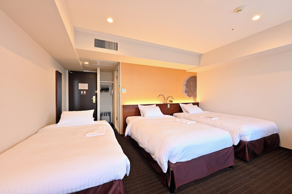 Keihan Sapporo Hotel 25/64