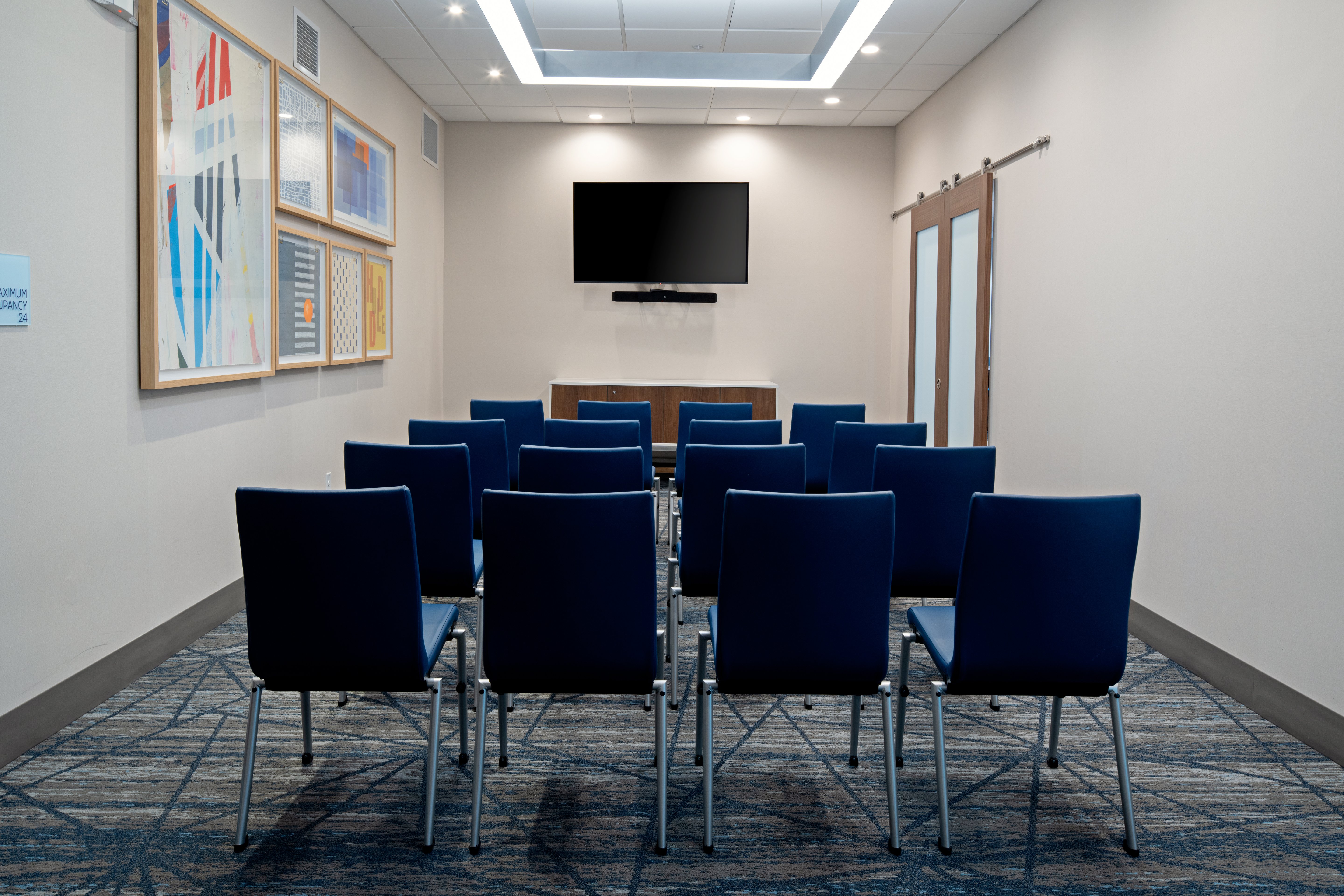 Holiday Inn Express & Suites - Hollister, an IHG Hotel 36/40