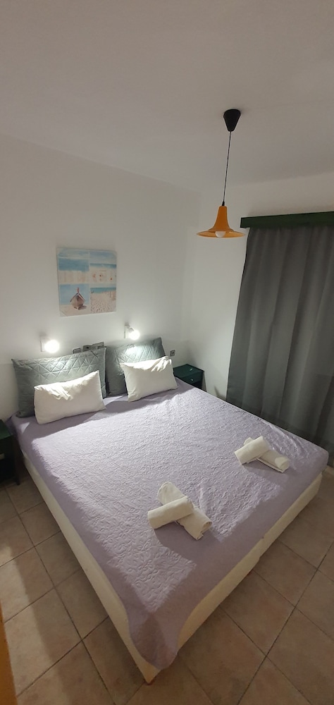 1 BEDROOM, APARTMENT