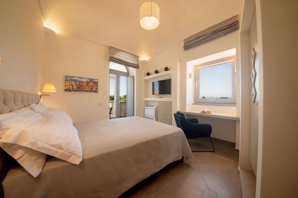 Superior, Double Bed, Pool View, Balcony