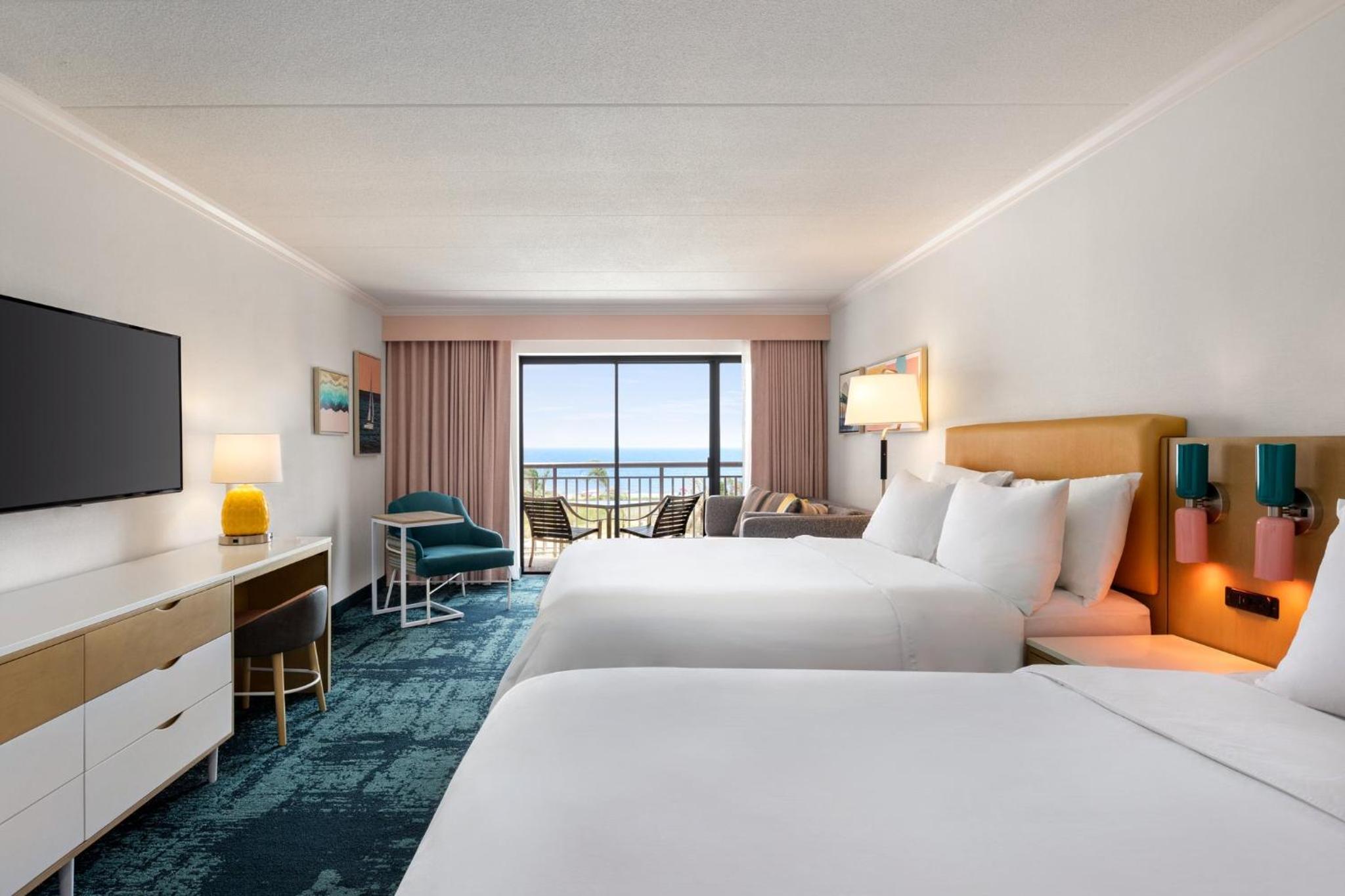 Eastern, 2 Queen Beds, Ocean Front