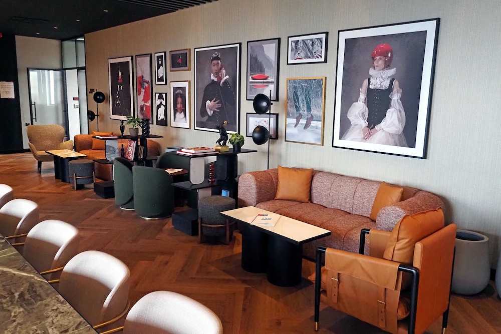 Radisson RED Belgrade 46/64