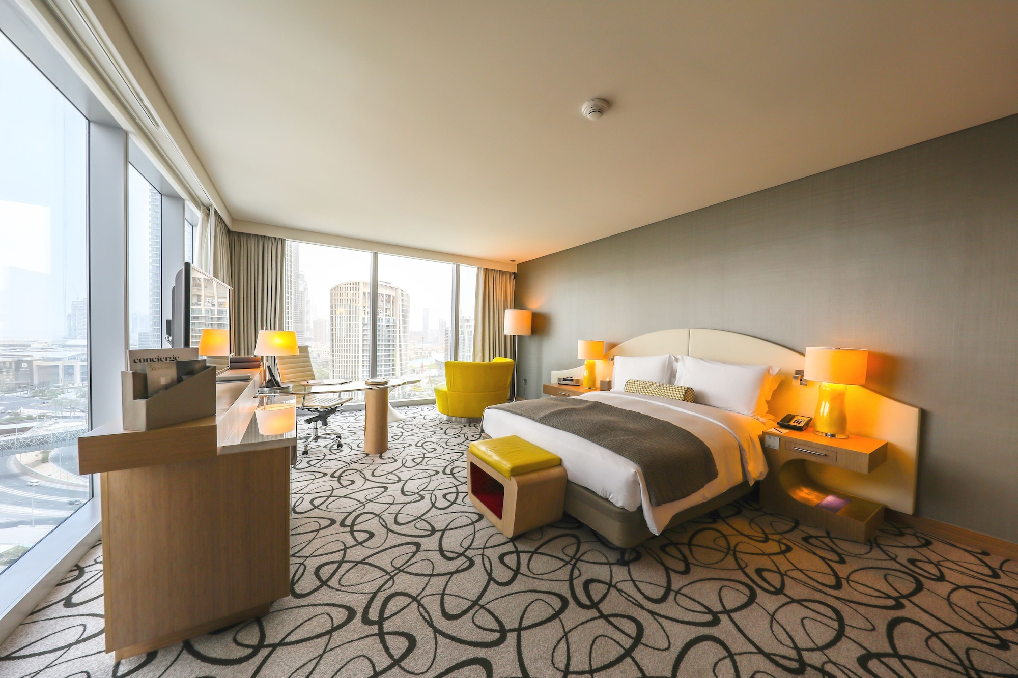 2 BEDROOMS, DOWNTOWN, SUITE, DOUBLE AND TWIN BEDS