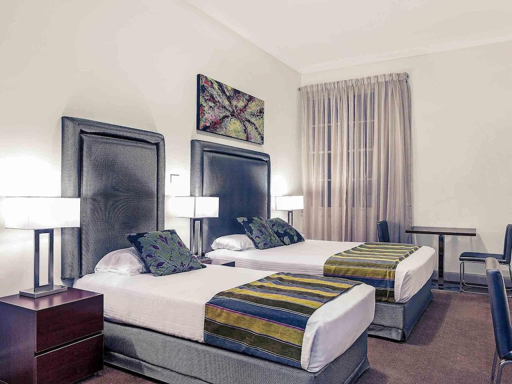 Mercure Maitland Monte Pio 15/50