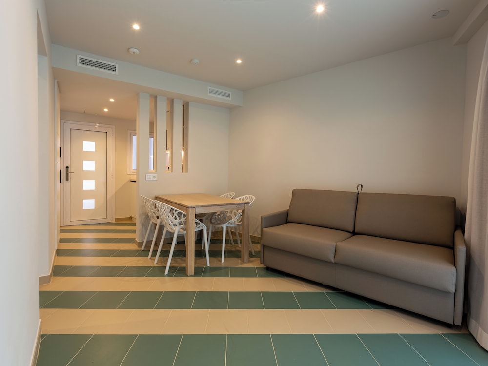 Sunway Atlanta Apartments 9/19