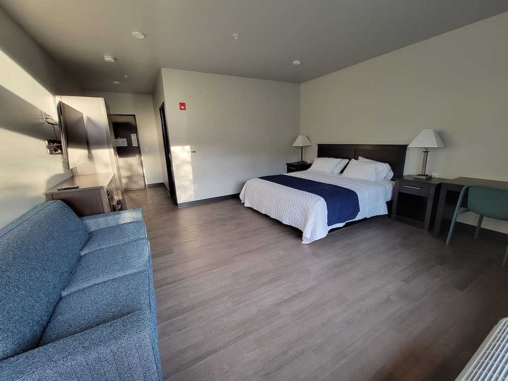 Watershed Hotel 12/48