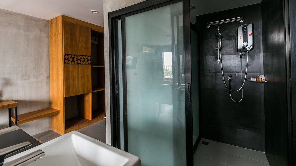 B2 Khon Kaen Boutique Budget Hotel 36/39
