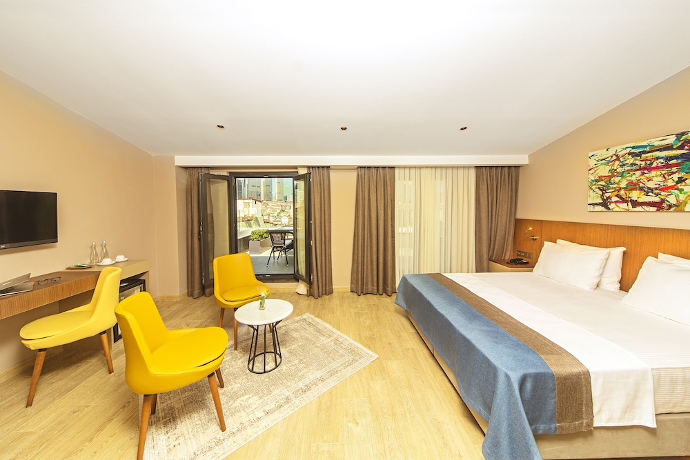 SUPERIOR, SUITE, TERRACE
