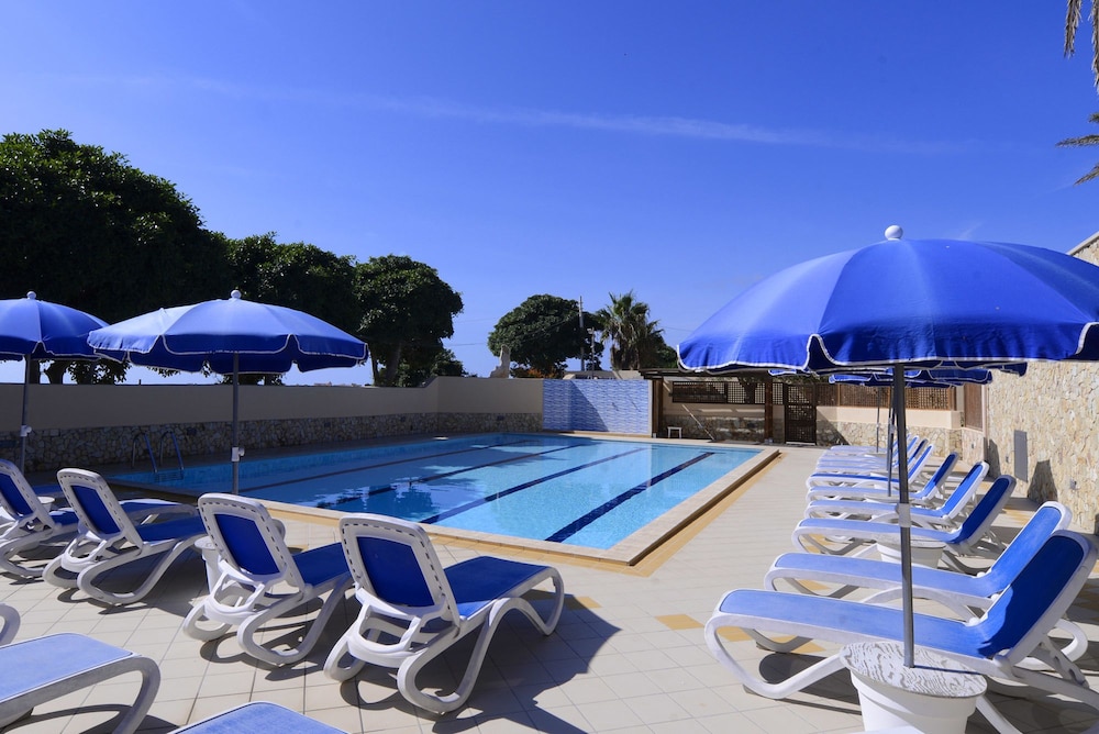 Oasis Hotel Residence and Resort 21/46