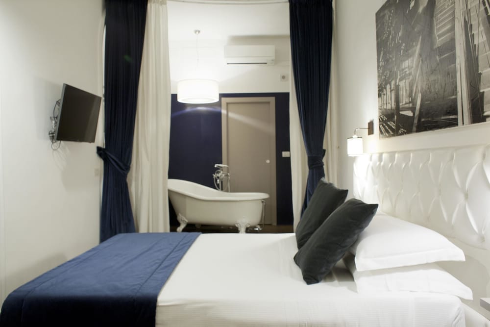 Piazza Farnese Luxury Suites 9/64