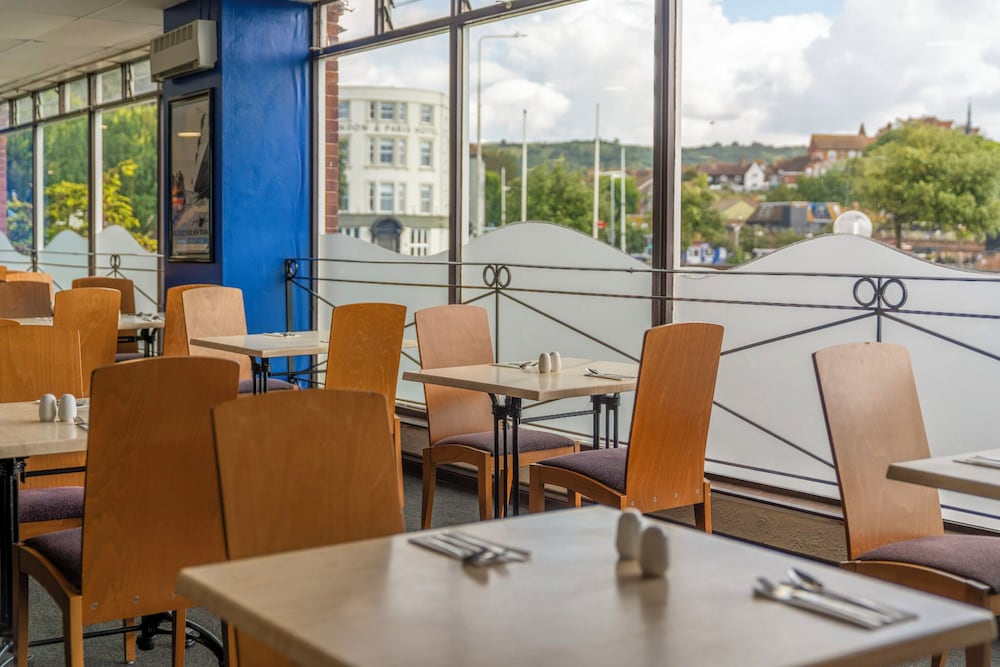 Grand Burstin Hotel Folkestone 45/57