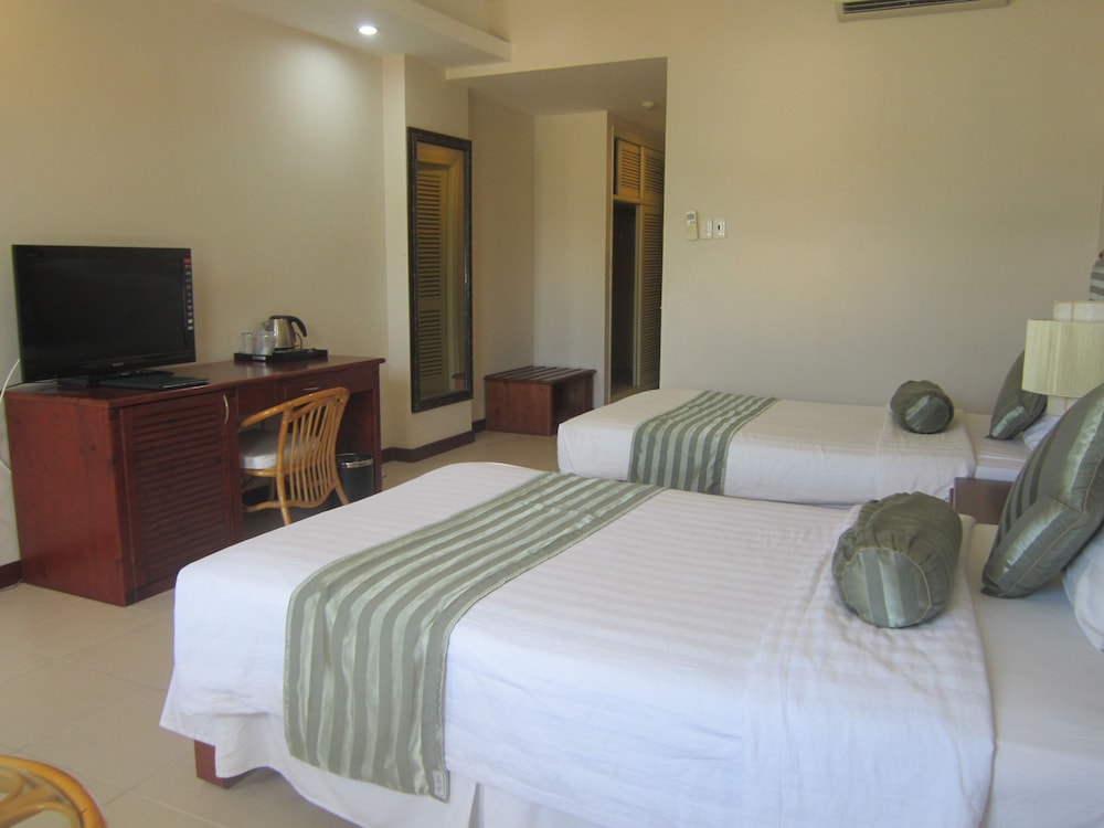 The Coast Hotel 22/47
