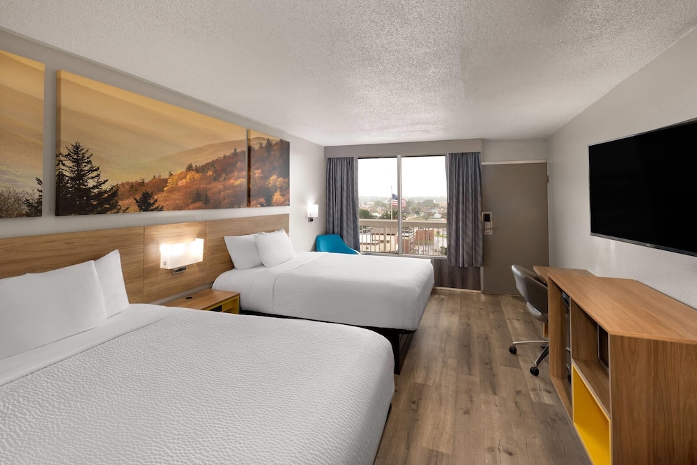 Days Inn by Wyndham Harrisonburg 24/53