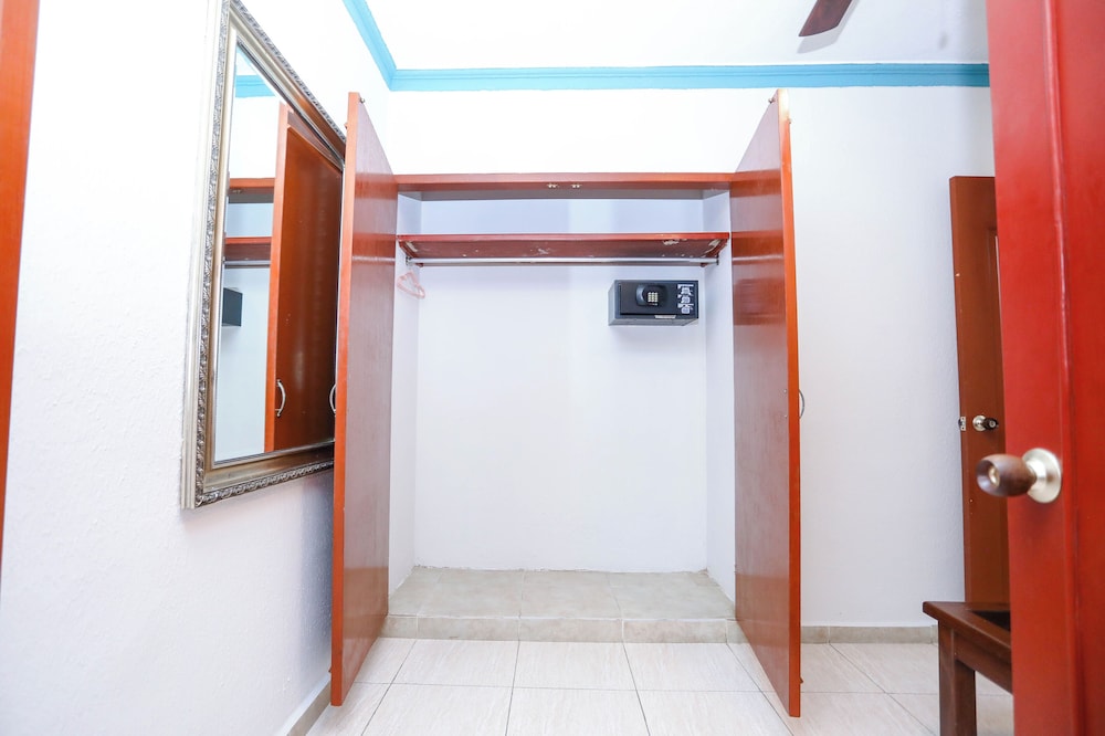 Hotel Avenida Cancun 38/50