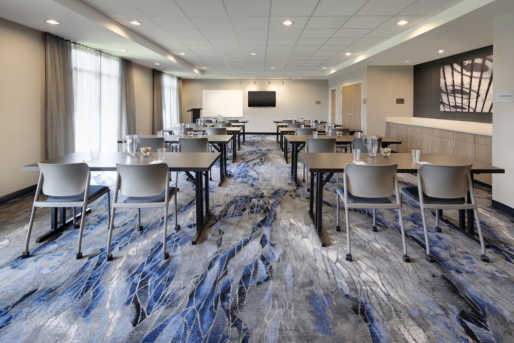 Fairfield Inn And Suites By Marriott Tampa Wesley Chapel 37/40