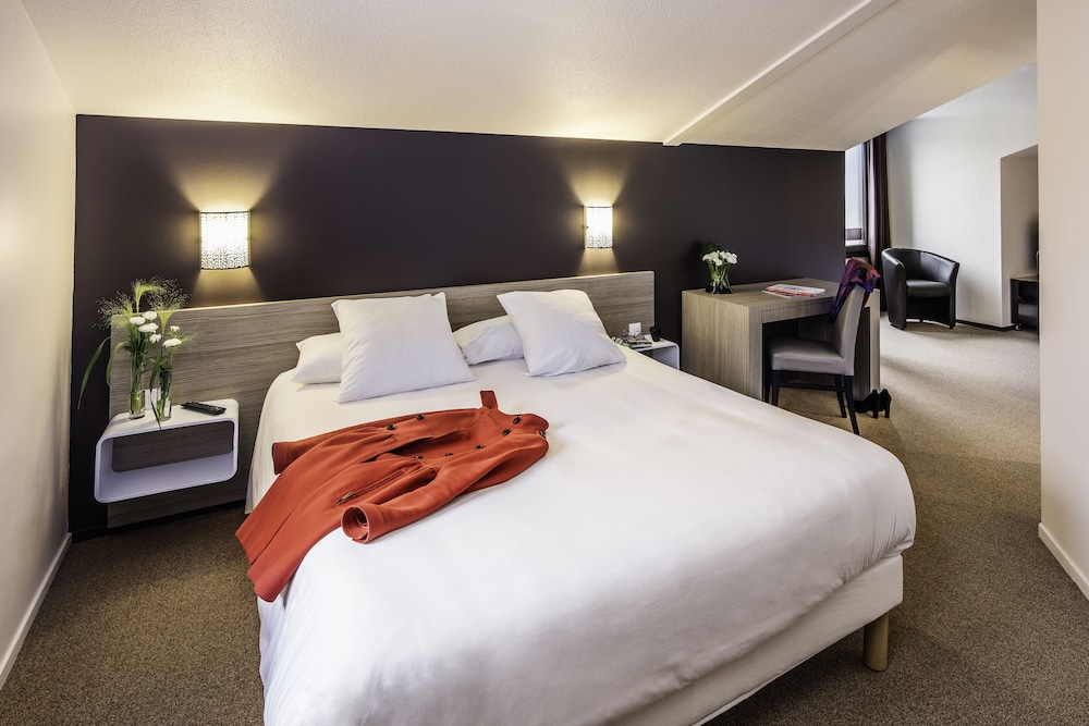 Loreak Hotel 7/40