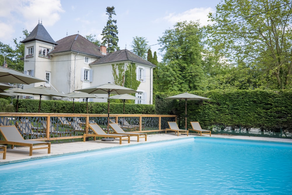 Chateau des Ayes 41/50