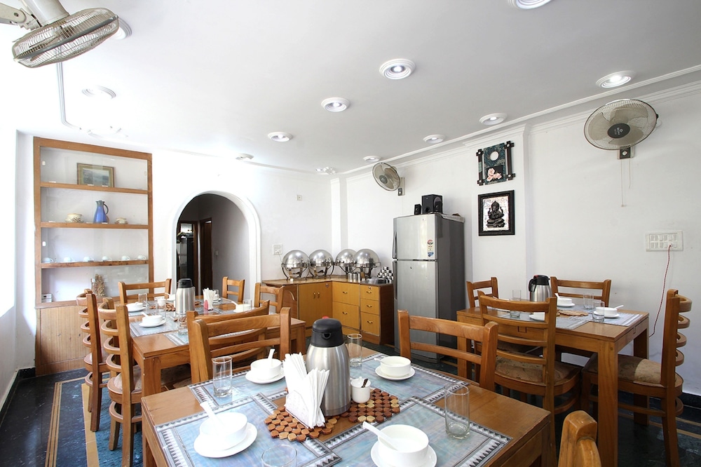 Hotel Lake Inn Bhimtal 15/21