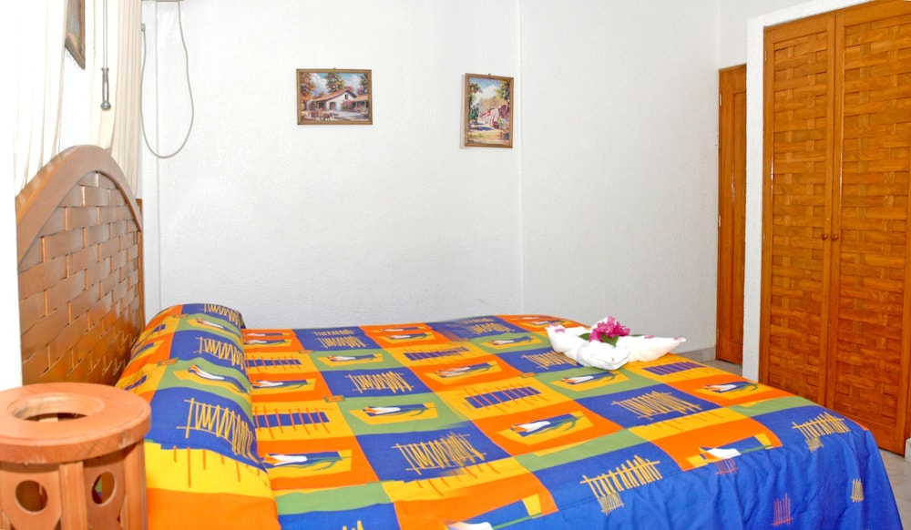 Villas Mercedes 34/40