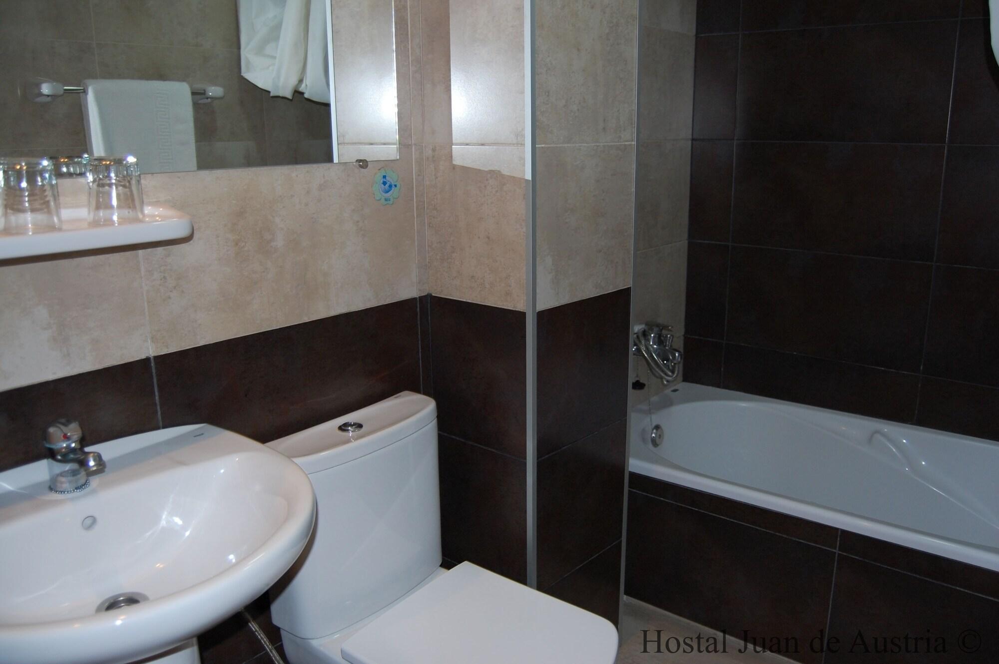 Hostal Juan De Austria 42/50