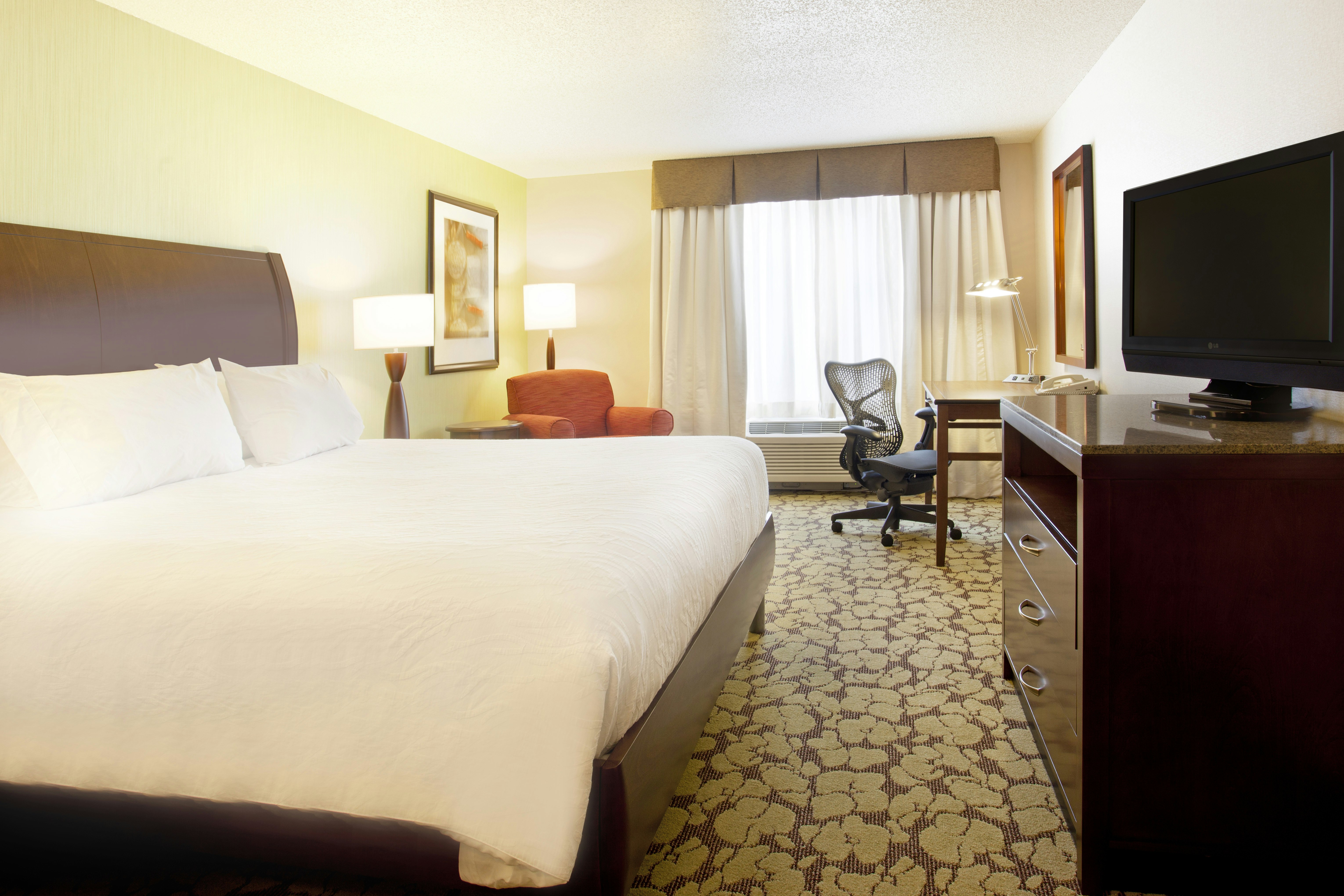 غرفة بسرير كينج لذوي الإعاقة