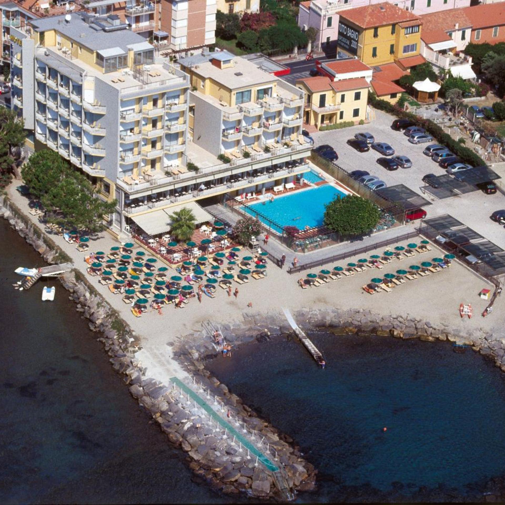 BELLEVUE ET MEDITERRANÉE 7/59