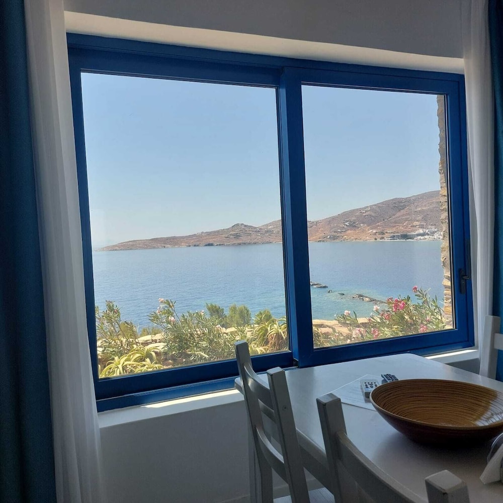 Stavros Bay 47/63