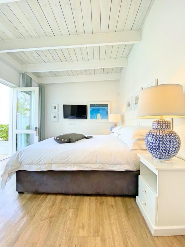 One Marine Drive Boutique Hotel 21/73