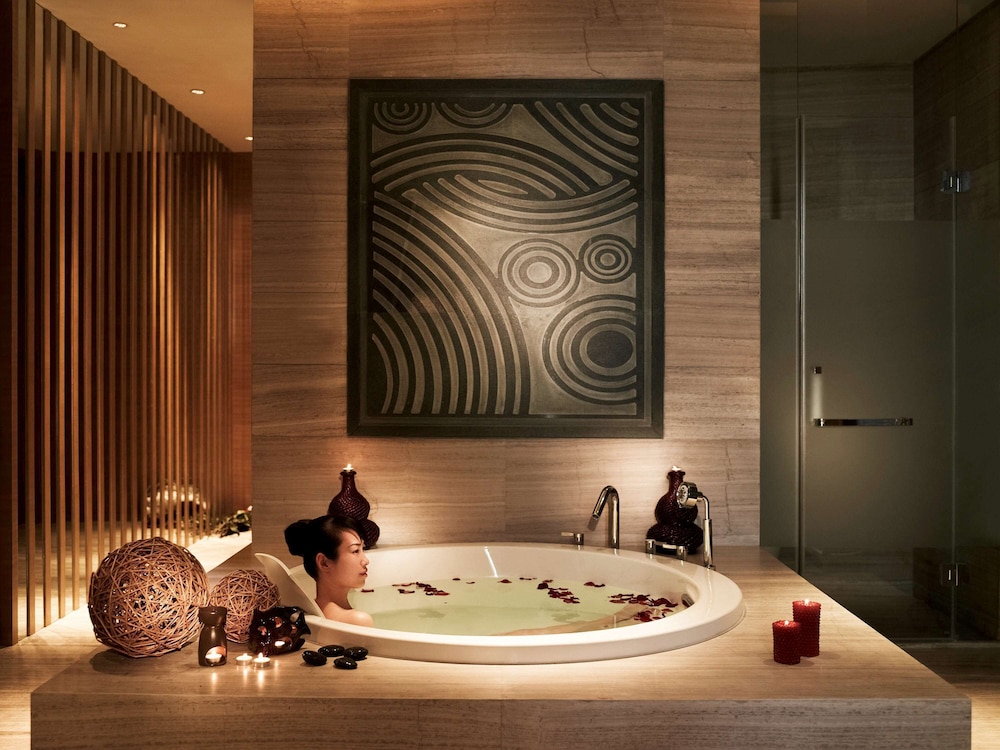 Pullman Wuxi New Lake 25/73