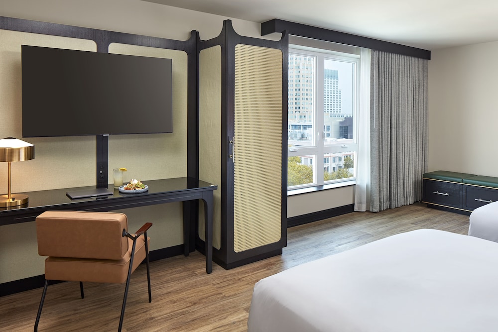 Hyatt Centric Downtown Sacramento 30/34