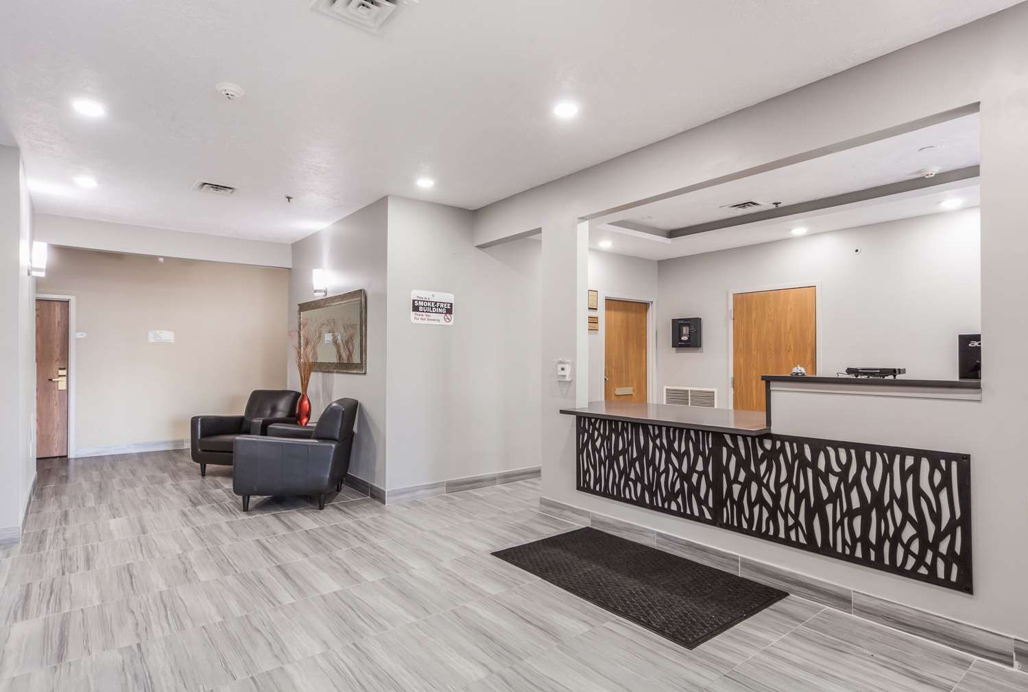 Quality Inn and Suites Omaha NE 5/34