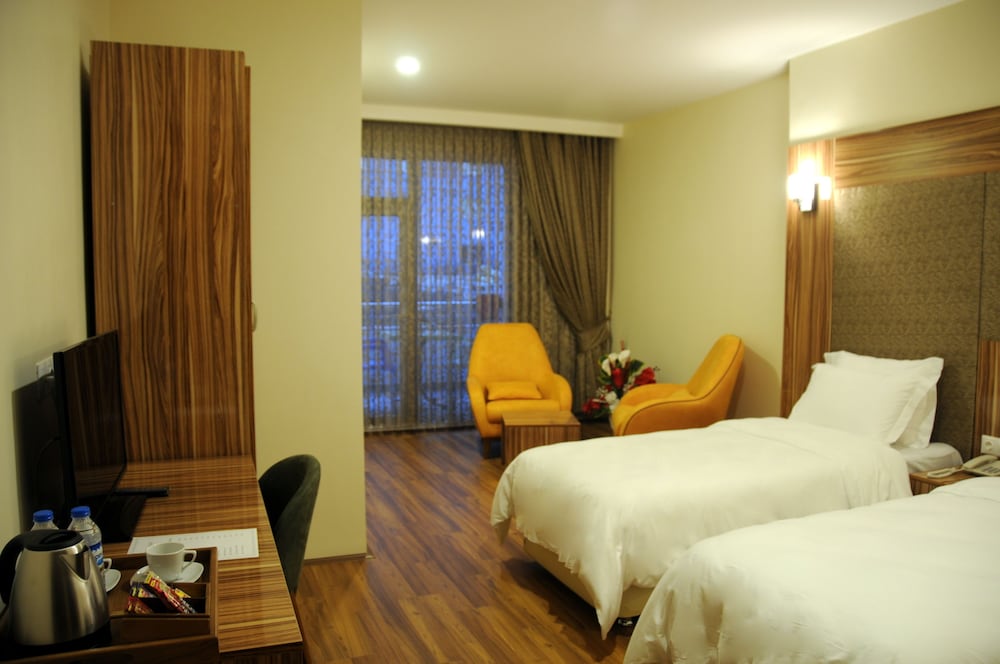 Tehran Boutique Hotel 9/48