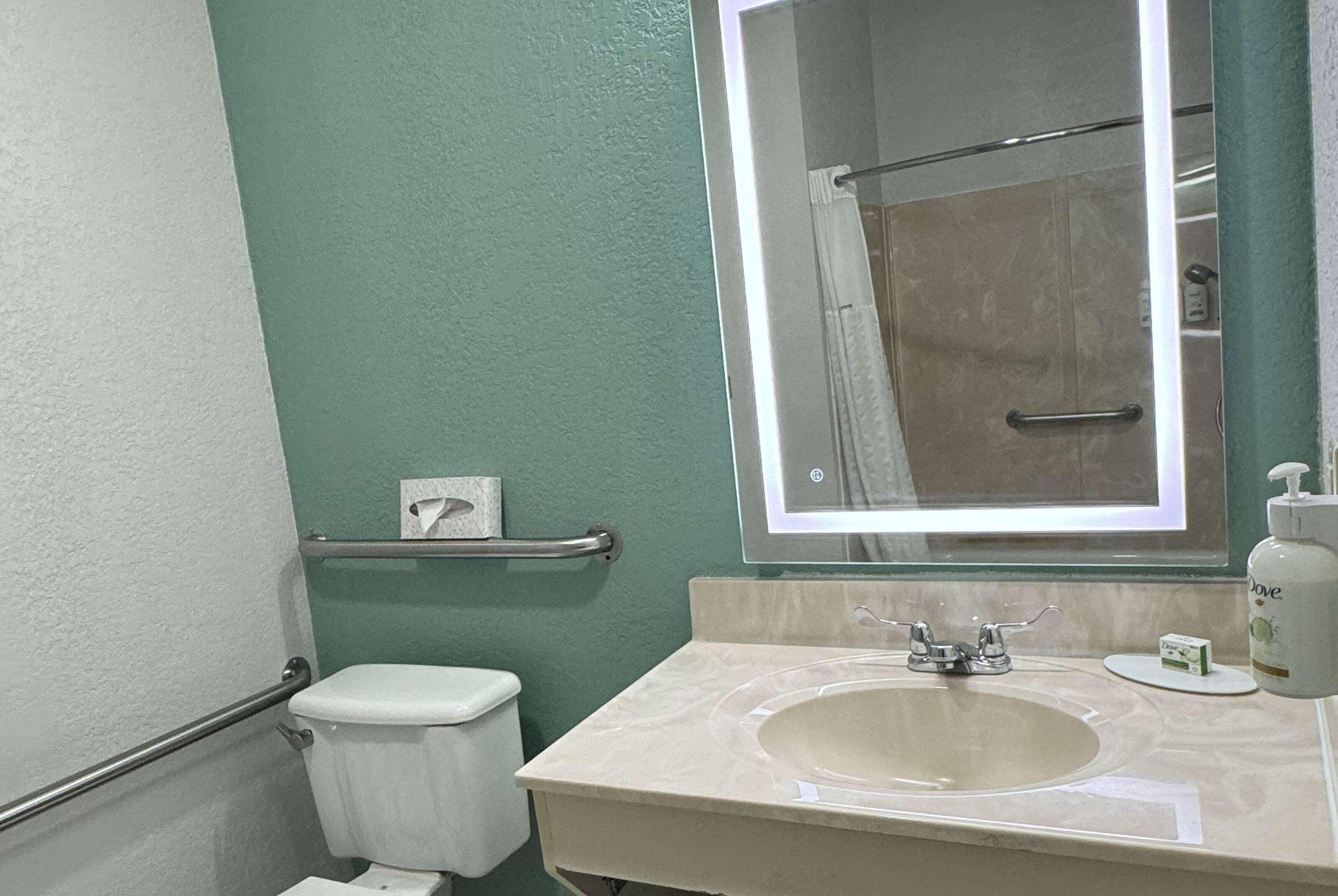 Room, Wingate By Wyndham Sioux City 4/7