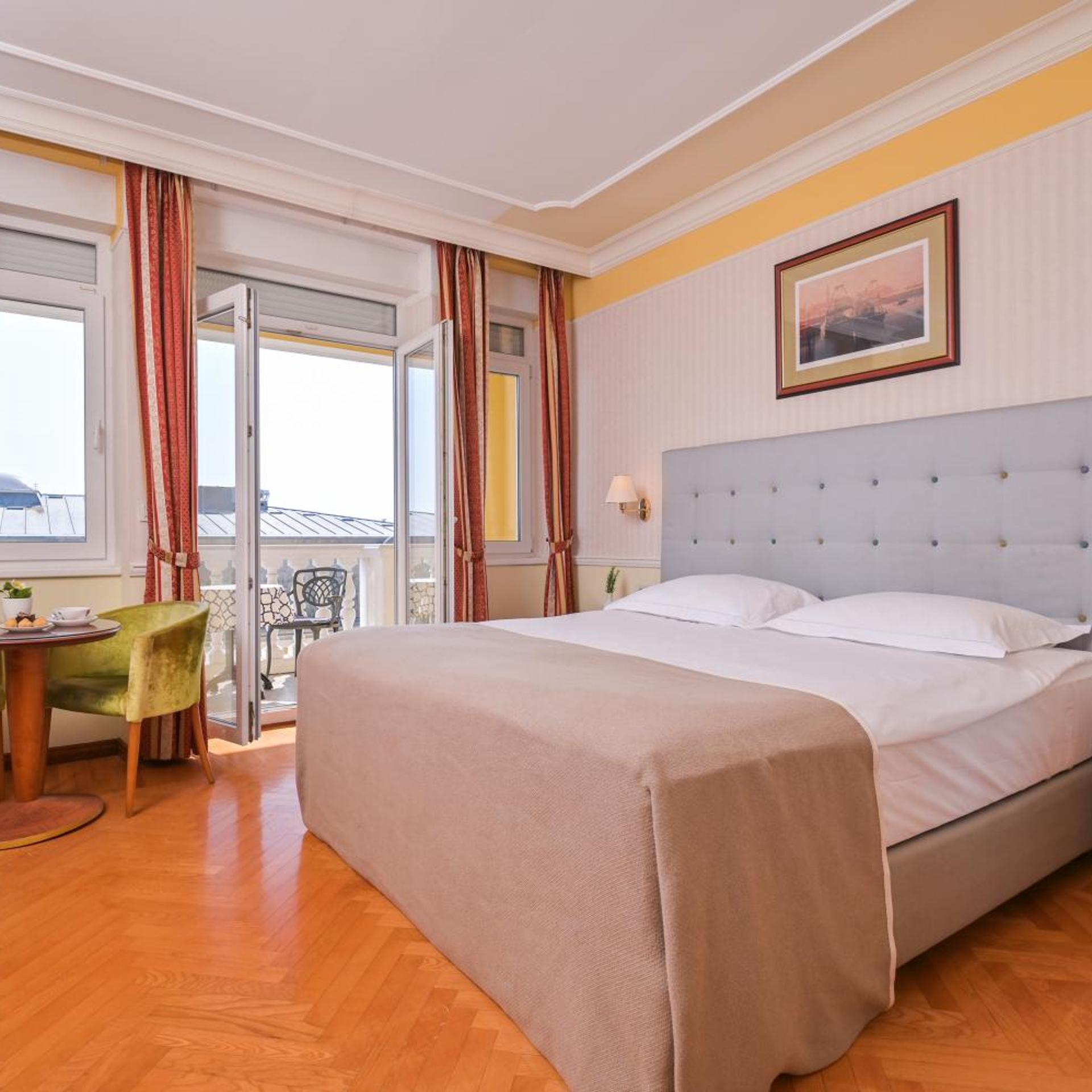 Hotel Continental 14/63
