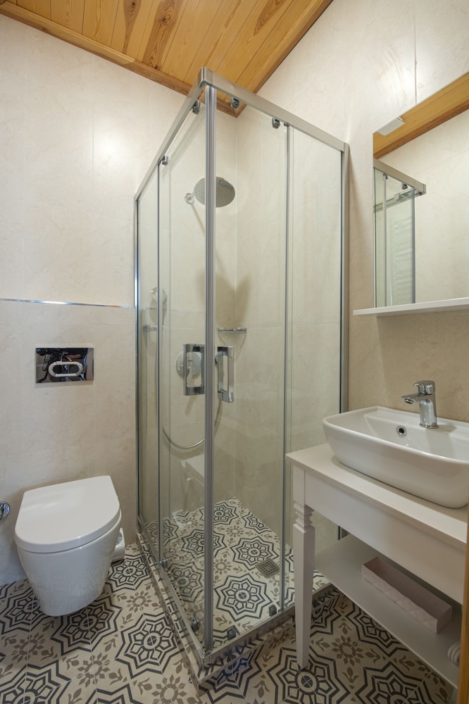 Ikiz Konak Boutique Hotel 29/30