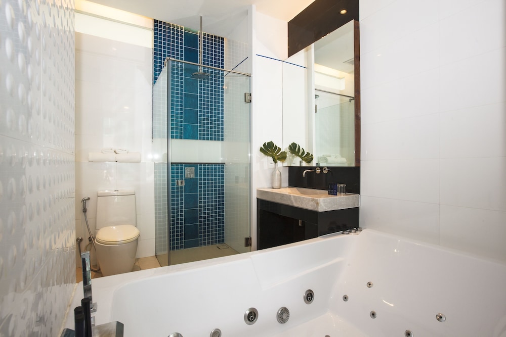 KC Beach Hotel Samui (Ex KC Beach Club & Pool Villas) 98/141
