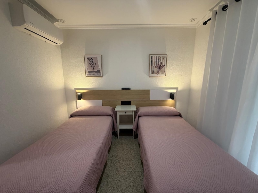 Hostal Bahía 32/50