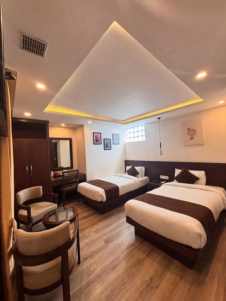 Apex Business Hotel 15/58