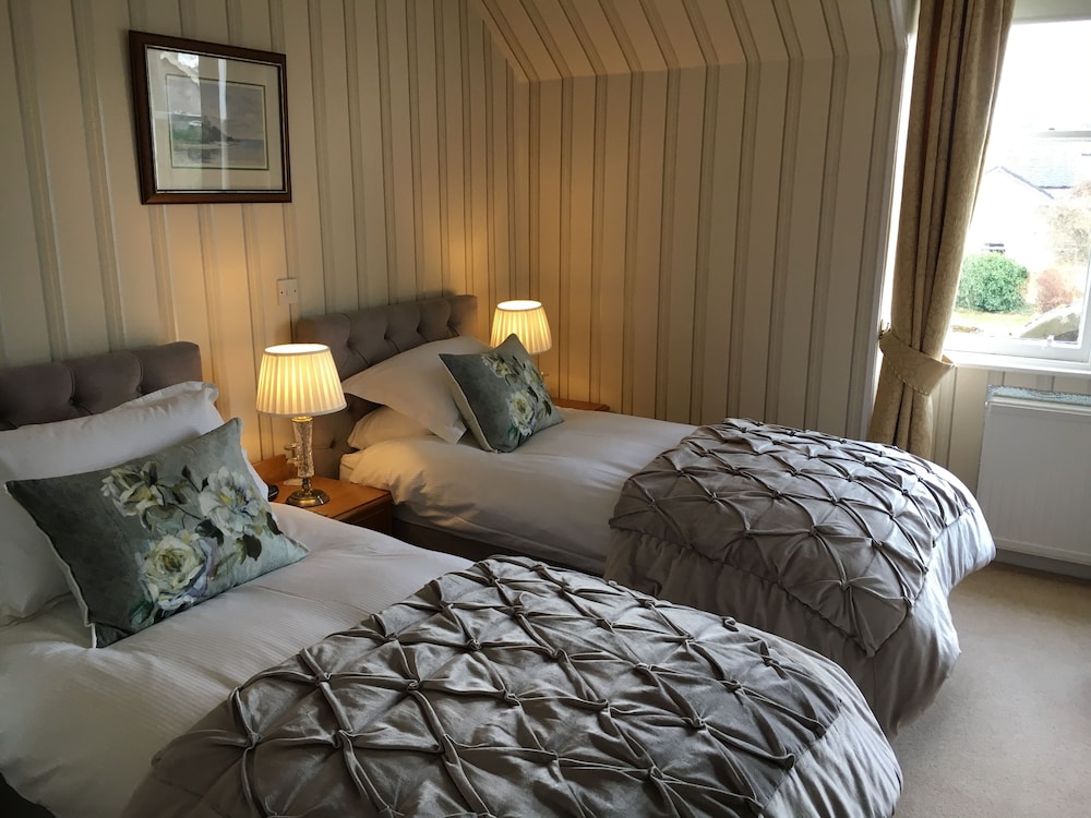Ballifeary Guest House 7/28