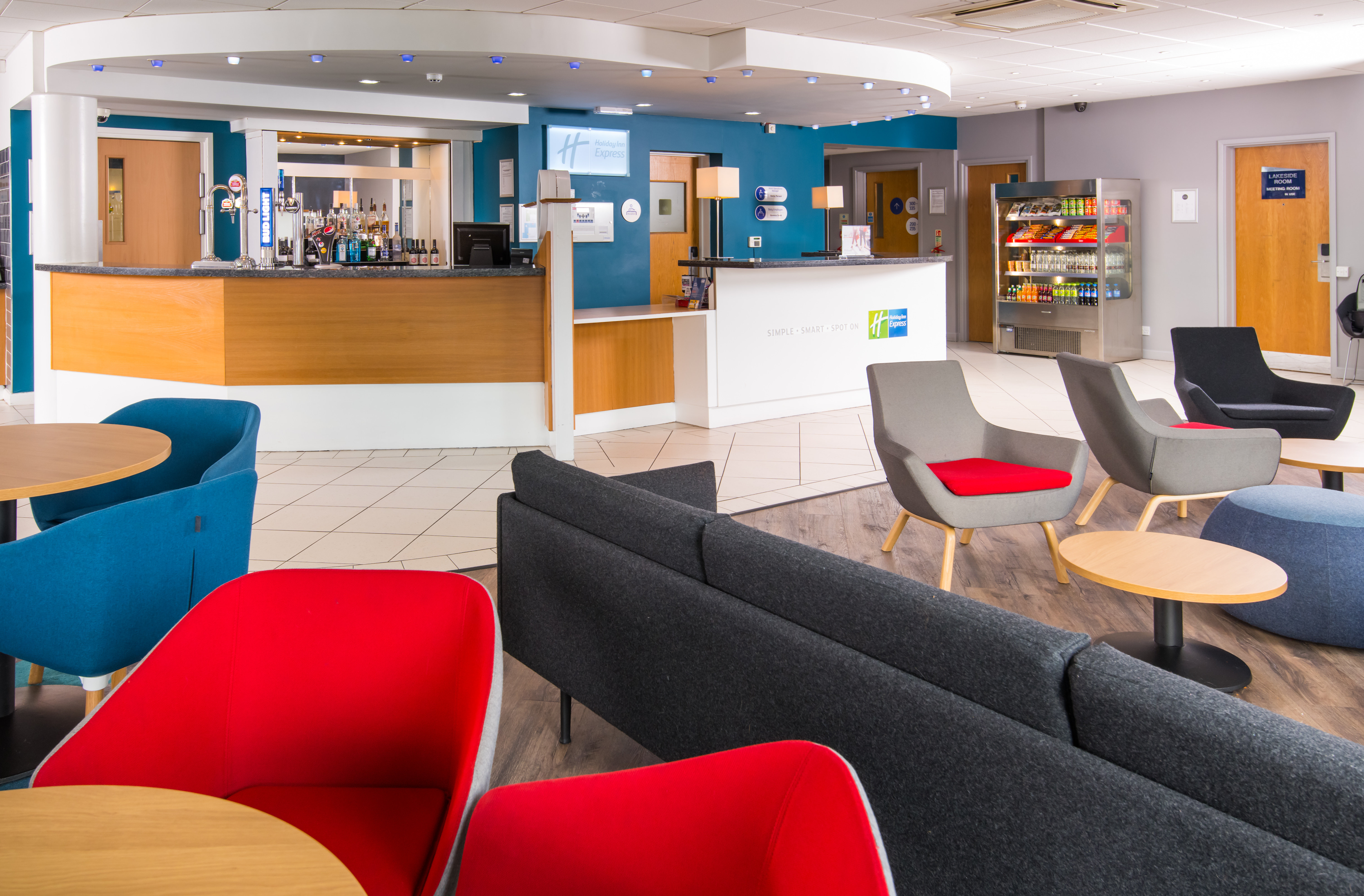 Holiday Inn Express Manchester East 28/44